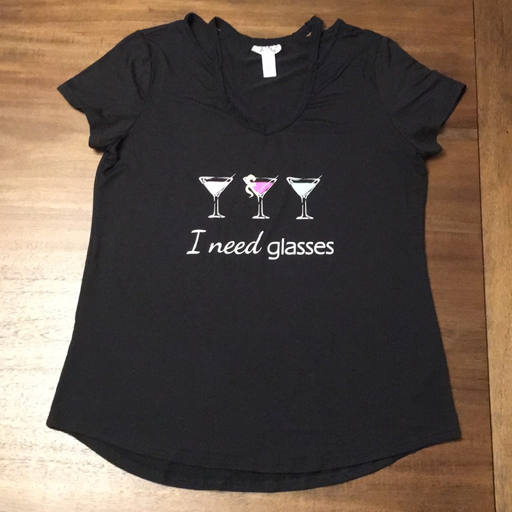 Women’s “ I Need Glasses” Top. Size L.